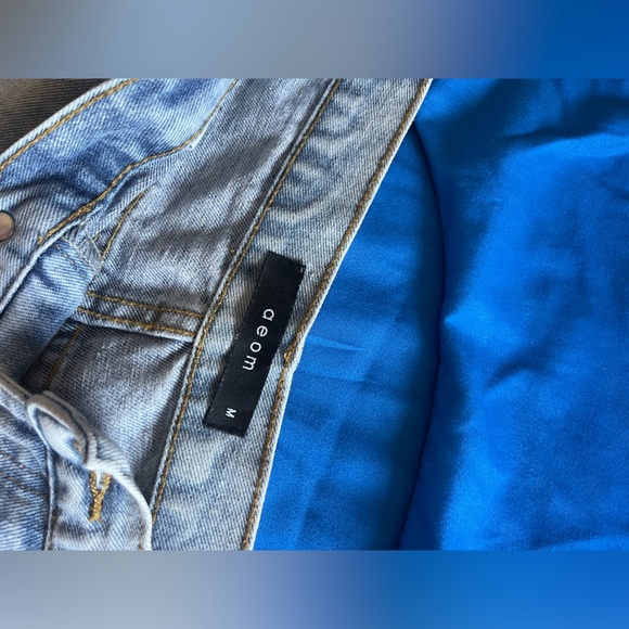 AEOM‎ Jeans - Picture 3 of 4